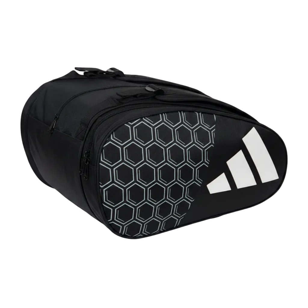 Adidas Control 3.2 Black — compacta, resistente y ergonómica, una bolsa ideal para organizar tu equipo con comodidad y estilo